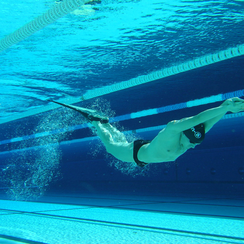 Entraînement apnée en bassin sportif Paris 6 et fosse 20 m en IDF. Entraînement apnée en bassin sportif Paris 6 et fosse 20 m en IDF.